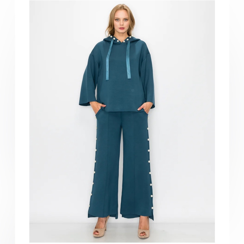 J o h. Francine French Scuba Pearl Hoodie Set